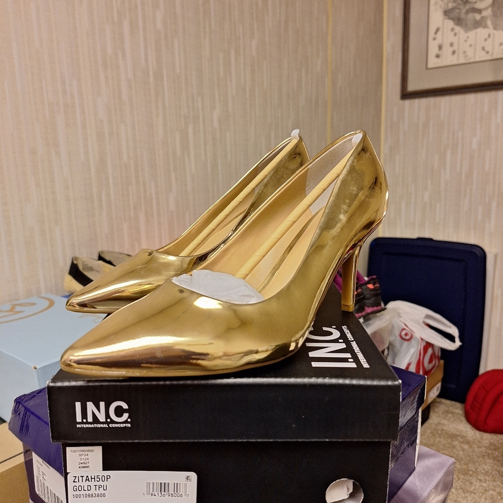 I.N.C. International Concepts Zitah Pumps 8.5W